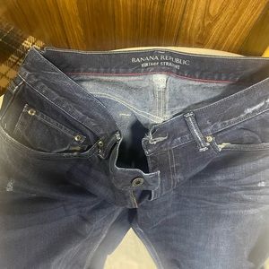 Mens Banana Republic Vintage Straight Jeans size 35-32 Worn 1 time.